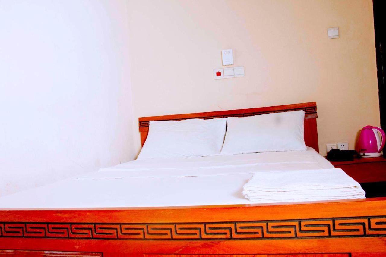 Nora Hotel Cotonou Exterior foto